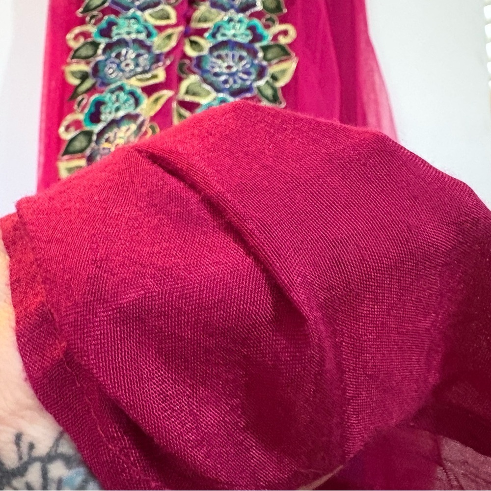 Magenta Embroidered Anarkali Gown Handmade Lined Tulle Outer Layer Indian Sz M - Picture 6 of 15